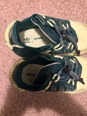 adidas gazelle silver green womens Adidas x Ivy Park Women's Supersleek 72 Cloud White Low Top Sneakers